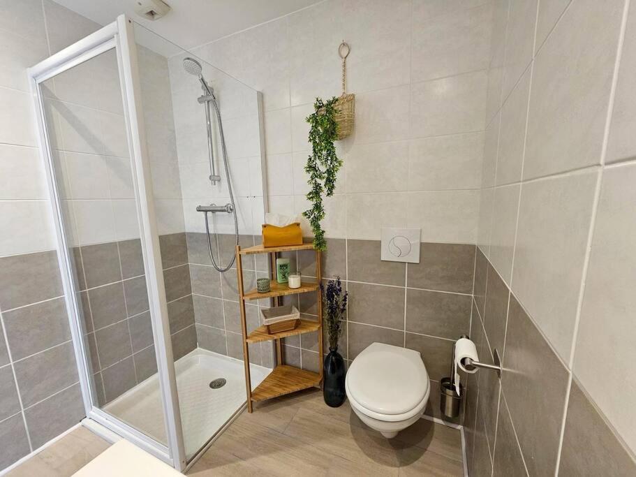 Apartament 104 Douce Provence Au Calme Face A La Piscine Éguilles Zewnętrze zdjęcie